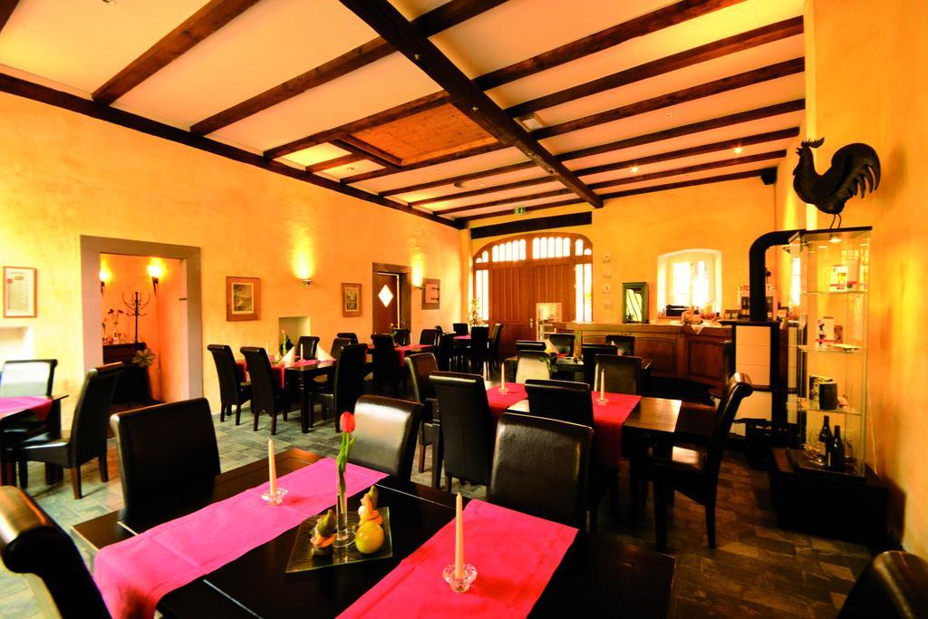 Juffer Flair Restaurant Gaestehaus Brauneberg Bagian luar foto