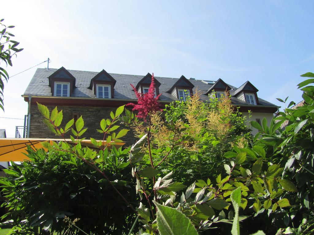 Juffer Flair Restaurant Gaestehaus Brauneberg Bagian luar foto