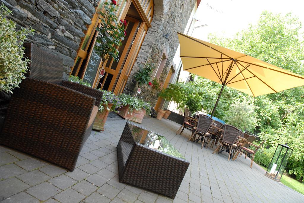 Juffer Flair Restaurant Gaestehaus Brauneberg Ruang foto