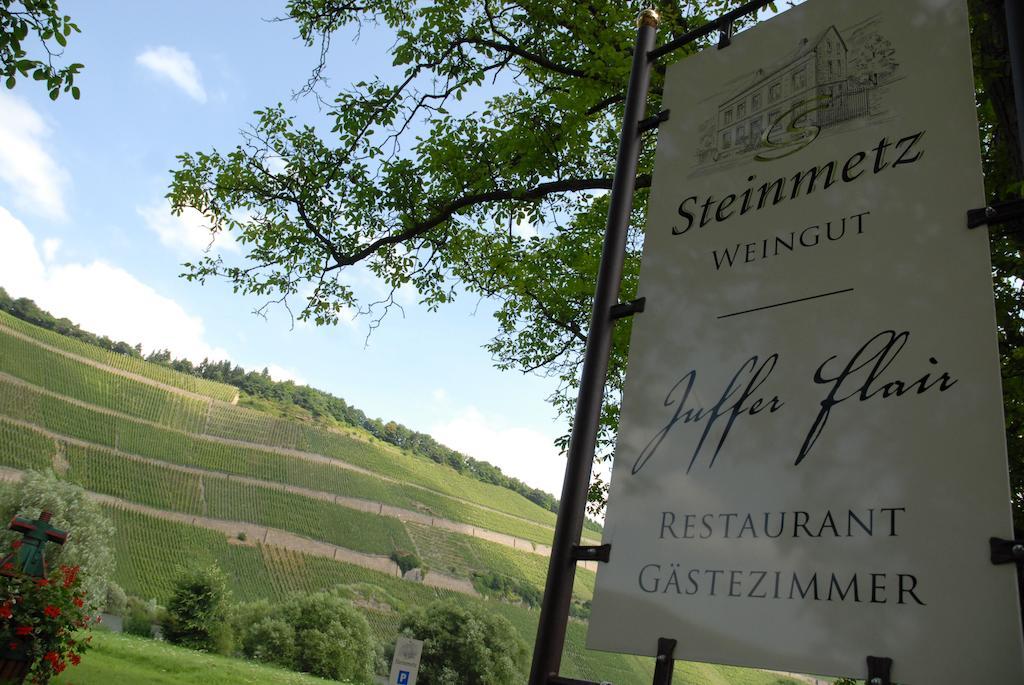 Juffer Flair Restaurant Gaestehaus Brauneberg Bagian luar foto