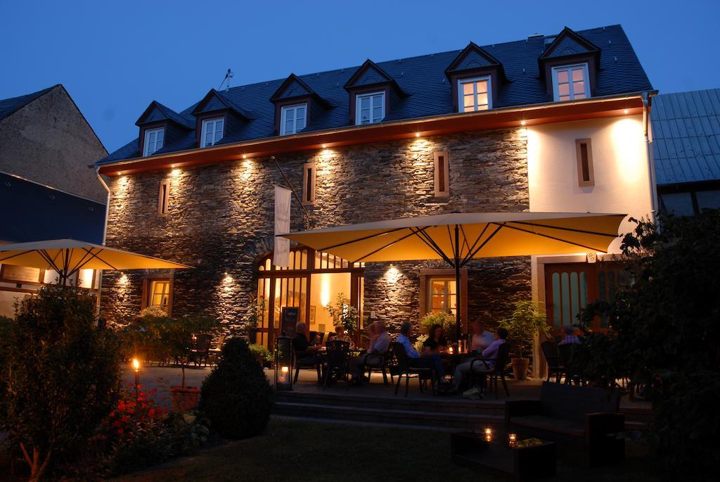 Juffer Flair Restaurant Gaestehaus Brauneberg Bagian luar foto